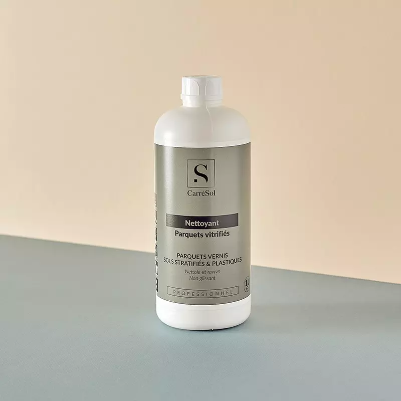 Nettoyant Protecteur Parquet Vitrifie - 1 L - vue de face - carresol Nettoyant Protecteur Parquet Vitrifie - 1 L - vue de face - carresol