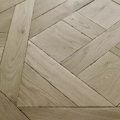Dalles Aremberg Chene Massif Brut Martele - 20x1000x1000 - Choix rustique - Vue de profil - Carresol